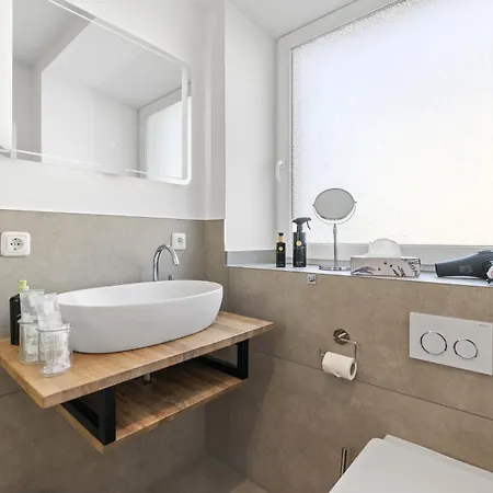 Ma - High-quality New * אוגסבורג